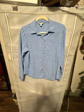 Orvis Women's Blue Linen Blend Long Sleeve Button-Up Shirt Size S